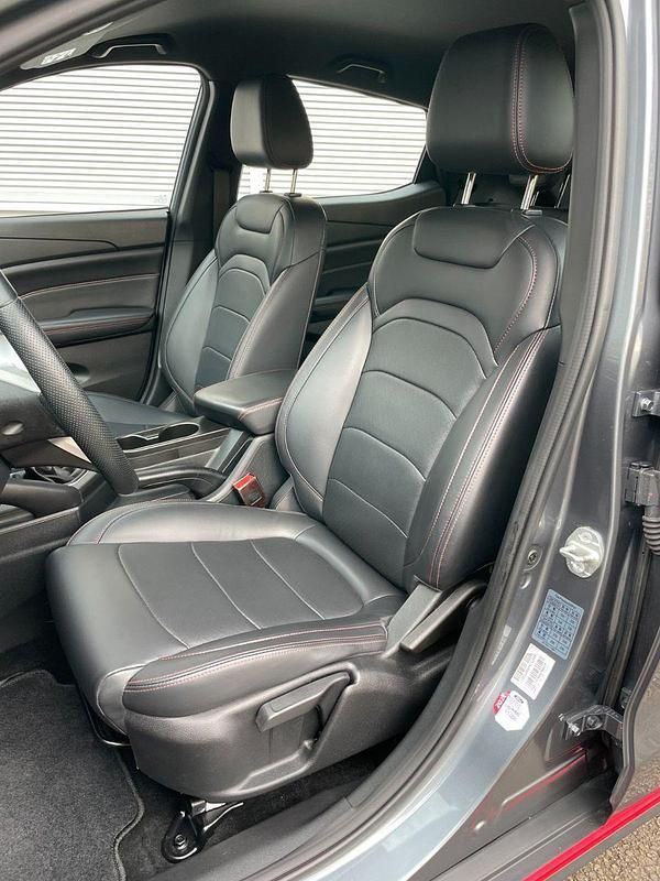 Gebraucht DFSK Fengon 106 PS (77 kW) 2023 Grau SUV