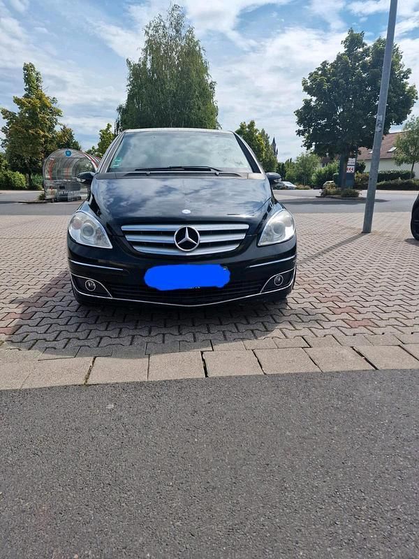 Schwarz Gebraucht 2006 Mercedes B200 Van / Kleinbus | 900 € (Superpreis) - Bild 1/4