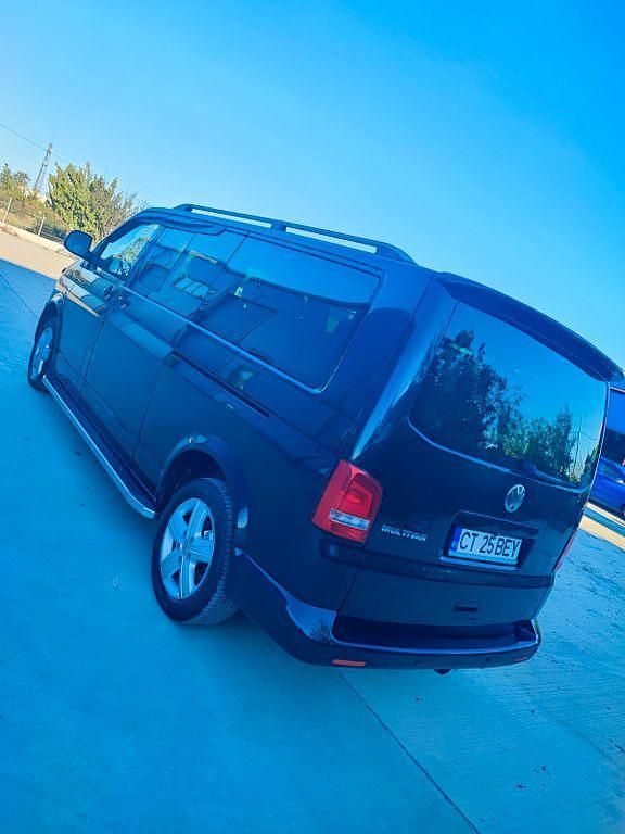 Usado VW Multivan 140 CV (102 kW) 2010 Negro Monovolumen