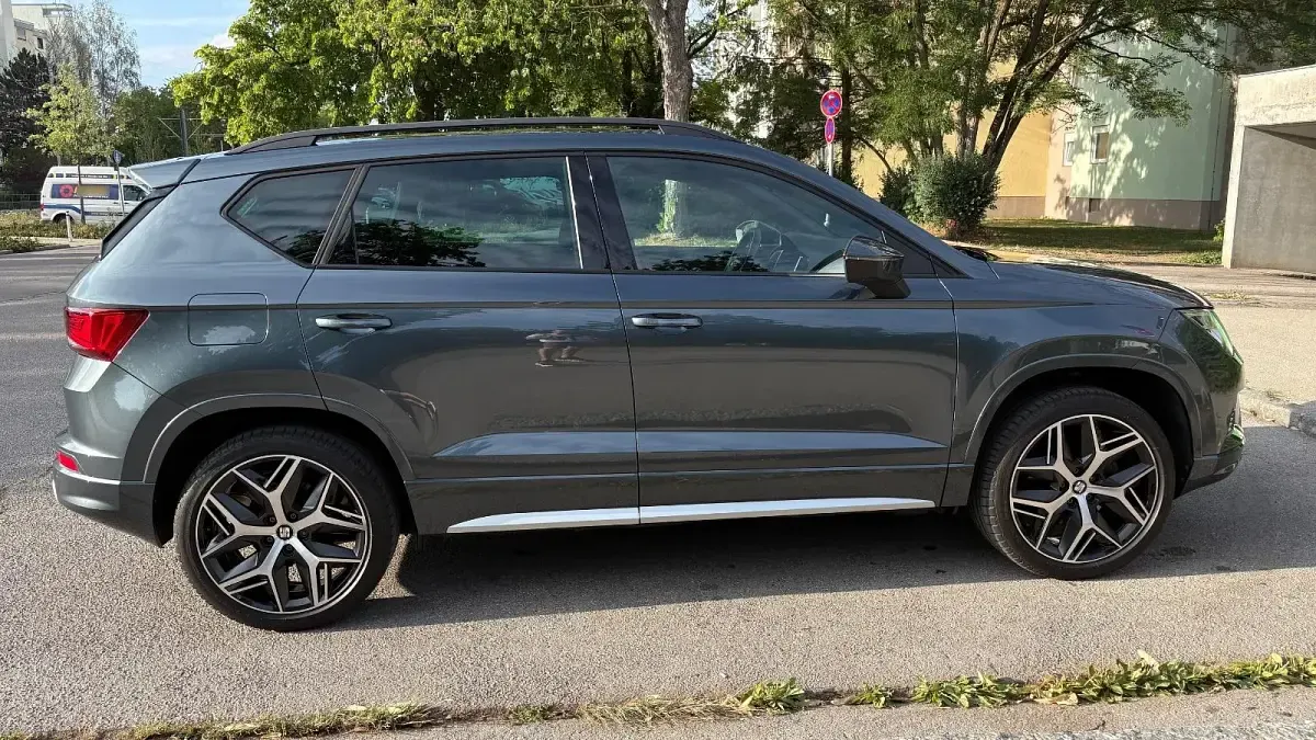 Gebraucht Seat Ateca FR 150 PS (110 kW) 2019 Grau SUV