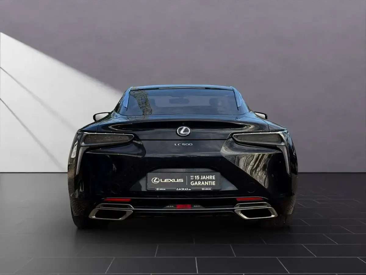 Gebraucht Lexus LC 500 CARBON 464 PS (341 kW) 2021 Graphite black Coupé