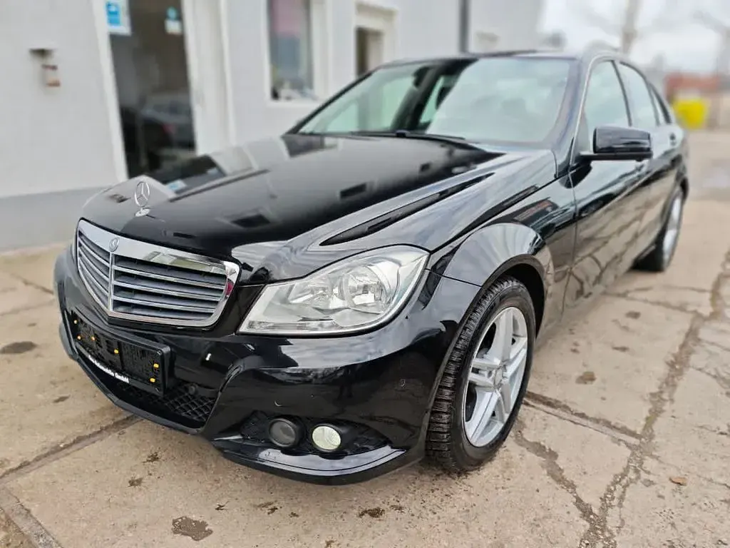 Gebraucht Mercedes C200 136 PS (100 kW) 2014 Schwarz Limousine