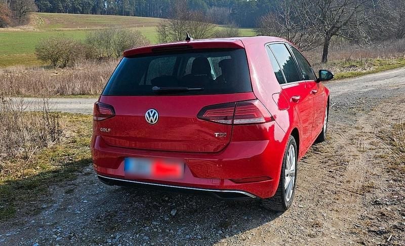 Gebraucht VW Golf VII Pro 116 PS (85 kW) 2018 Rot Limousine