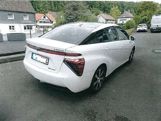 Weiß Gebraucht 2019 Toyota Mirai Limousine | 11.500 € (Fairer Preis) - Bild 1/4