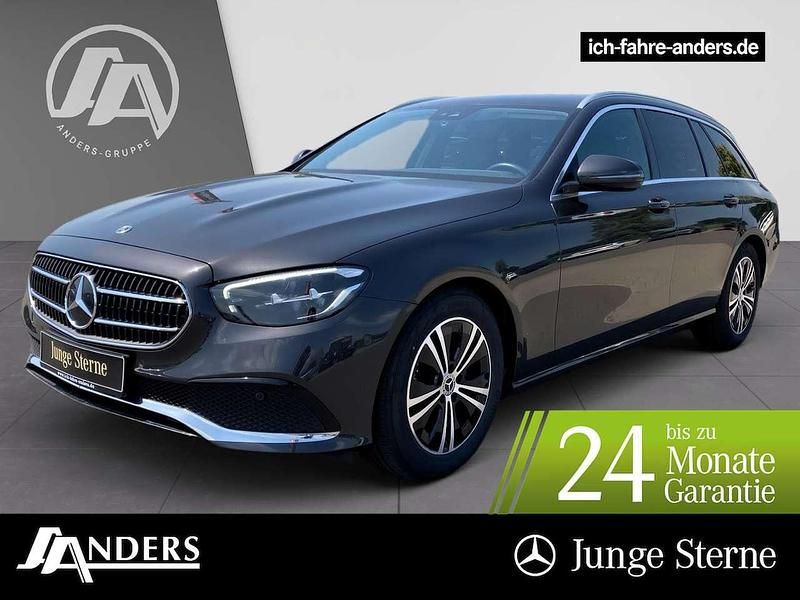 Graphitgrau Gebraucht 2023 Mercedes E220 Avantgarde Kombi | 36.894 € (Guter Preis) - Bild 1/2
