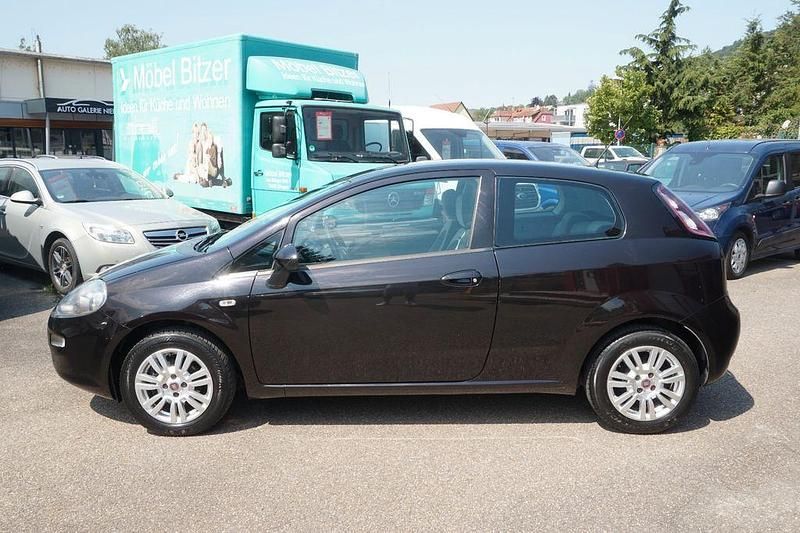 Gebraucht Fiat Punto More 69 PS (50 kW) 2012 Schwarz Kleinwagen