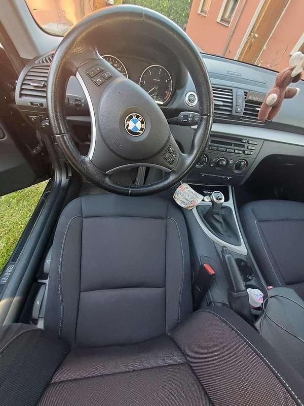 Schwarz Gebraucht 2007 BMW 118 Kleinwagen | 4.700 € (Guter Preis) - Bild 1/4