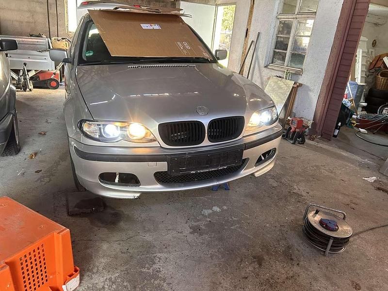 Gebraucht BMW 320 150 PS (110 kW) 2002 Limousine