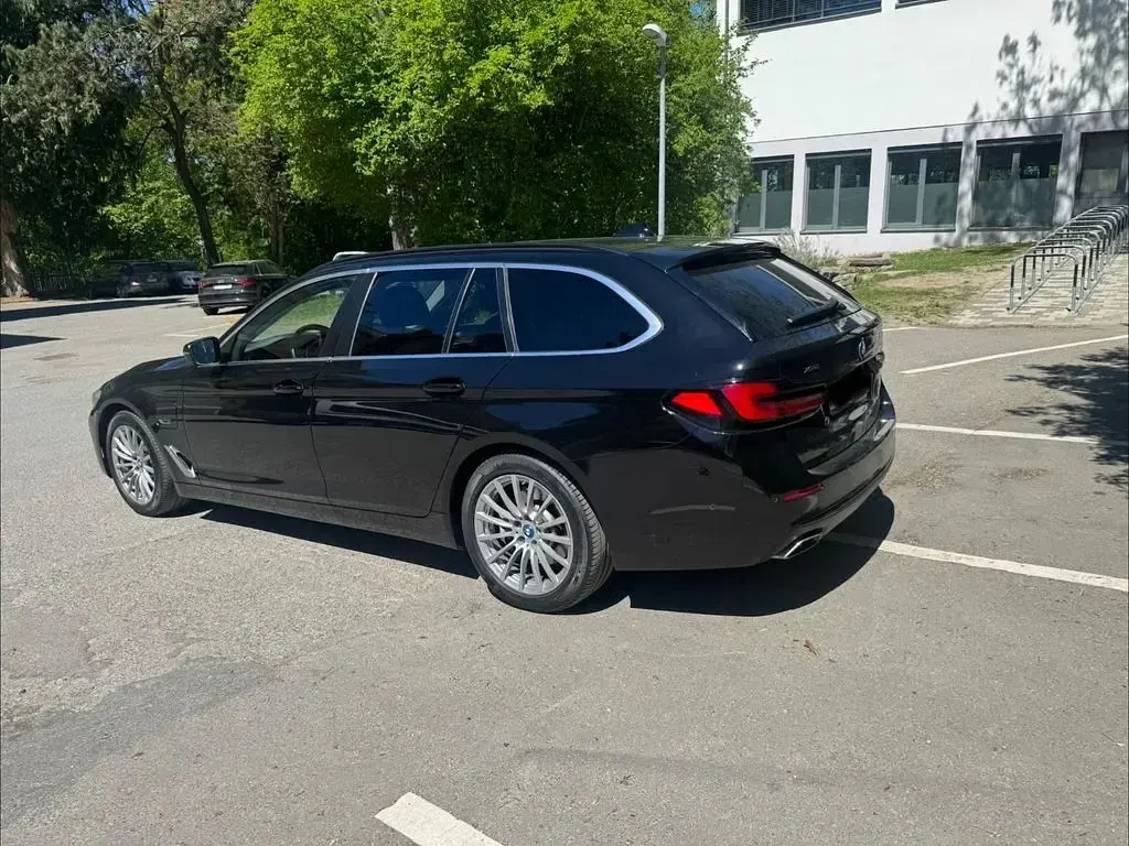 Gebraucht BMW 530e 292 PS (214 kW) 2022 Schwarz Kombi