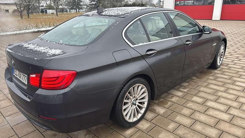 Gebraucht BMW 523 204 PS (150 kW) 2010 Sophistogr brillanteffekt met Limousine