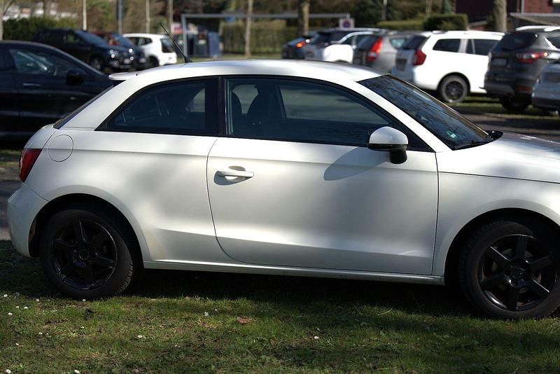 Gebraucht Audi A1 Ambition 86 PS (63 kW) 2014 Weiß Kleinwagen