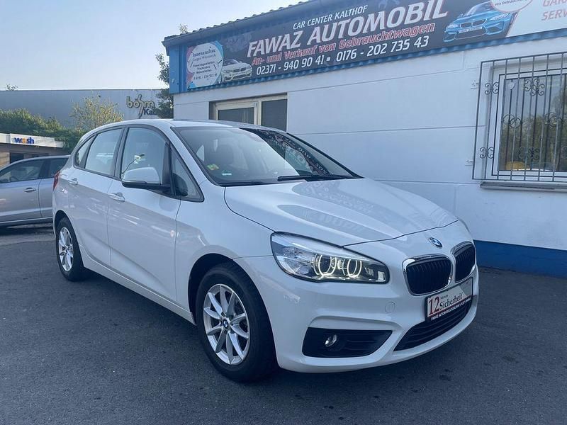 Weiß Gebraucht 2016 BMW 216 Active Tourer Advantage Van / Kleinbus | 10.490 € (Guter Preis) - Bild 1/4