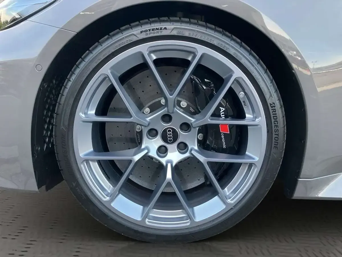 Gebraucht Audi RS5 Sport 639 PS (469 kW) 2026 Grau Limousine