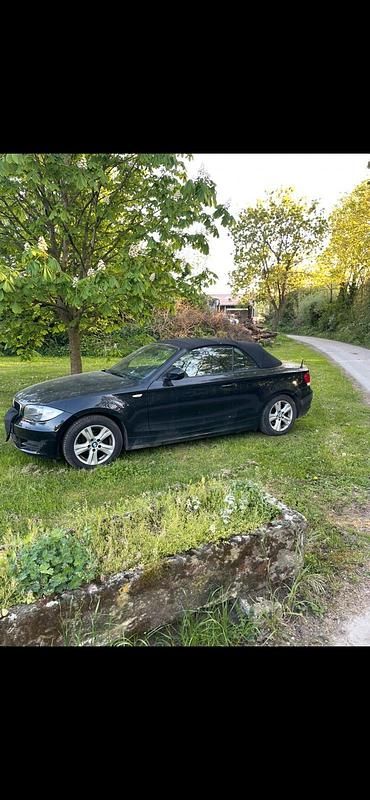Gebraucht BMW 118 Cabriolet 143 PS (105 kW) 2010 Schwarz Cabrio