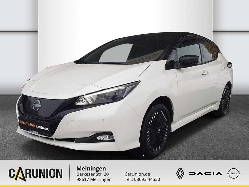 Pearl white/black Gebraucht 2024 Nissan Leaf Tekna Kleinwagen | 24.980 € (Superpreis) - Bild 1/4
