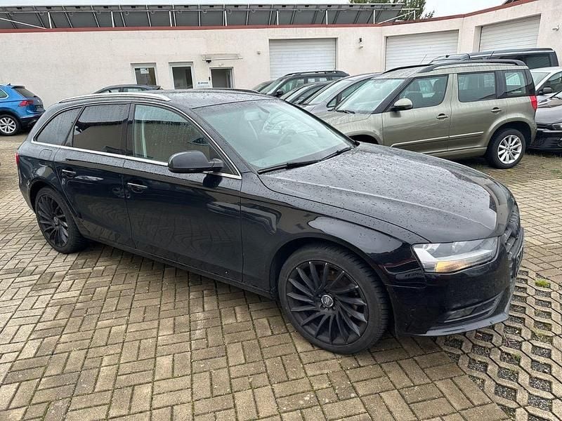 Gebraucht Audi A4 Ambiente 150 PS (110 kW) 2014 Schwarz Kombi
