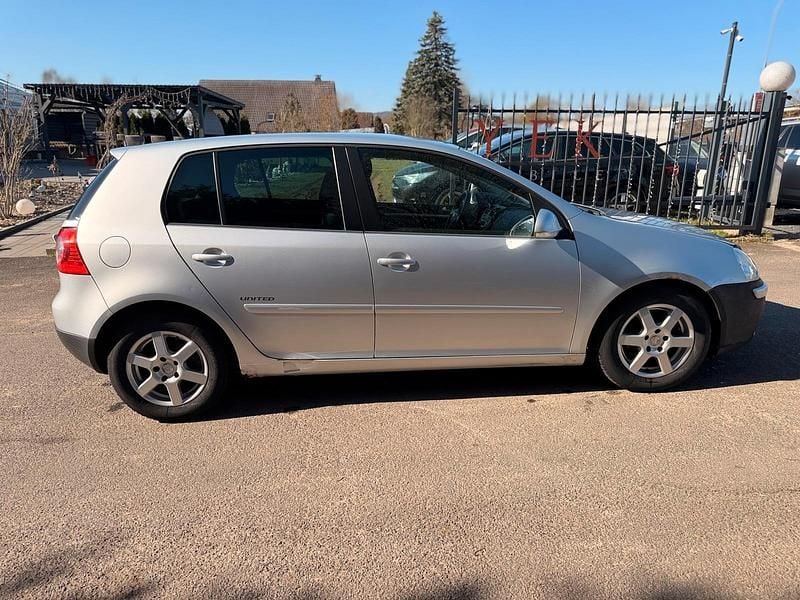 Gebraucht VW Golf V United 105 PS (77 kW) 2008 Silber Kleinwagen
