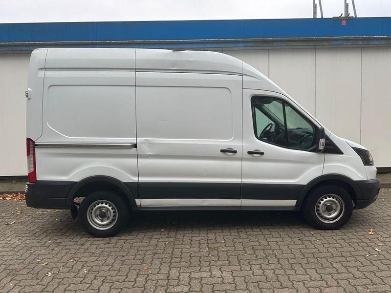 Gebraucht Ford Transit 131 PS (96 kW) 2018 Weiß Limousine