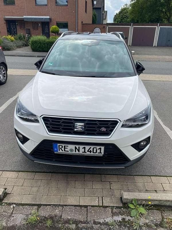 Weiß Gebraucht 2020 Seat Arona FR SUV | 12.999 € (Fairer Preis) - Bild 1/4