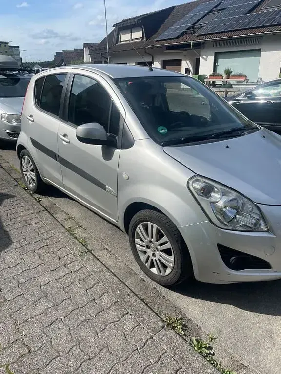Gebraucht Suzuki Splash Basic 68 PS (50 kW) 2014 Grau Kleinwagen