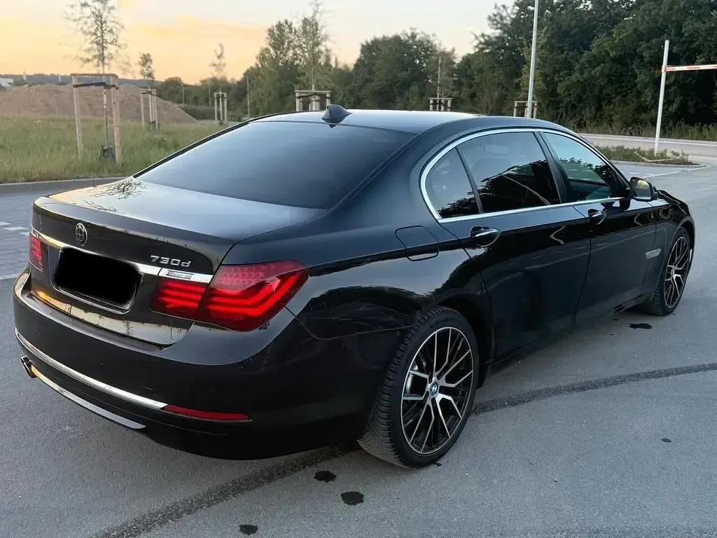 Gebraucht BMW 730L 258 PS (189 kW) 2013 Schwarz Limousine