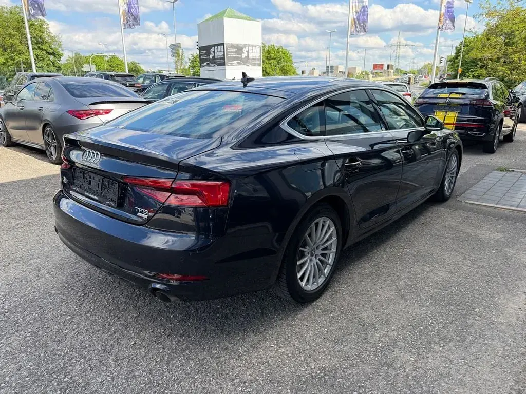 Używany Audi A5 Sportback 190 KM (139 kW) 2017 Niebieski Hatchback