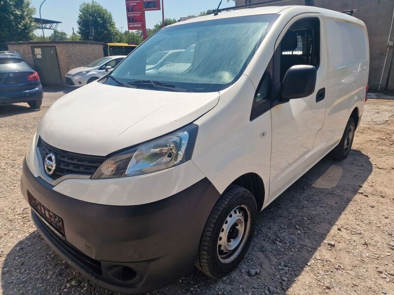Weiß Gebraucht 2013 Nissan NV200 Comfort Van | 4.900 € (Guter Preis) - Bild 1/2