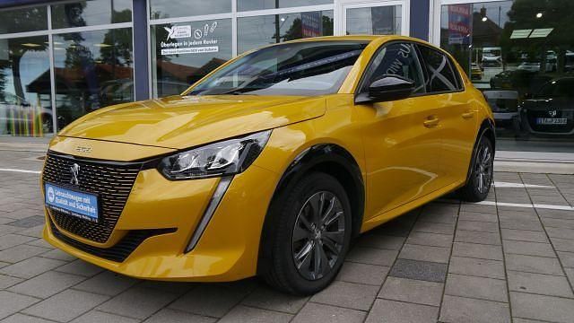 Gelb Gebraucht 2022 Peugeot e-208 Allure Kleinwagen | 16.875 € (Fairer Preis) - Bild 1/4