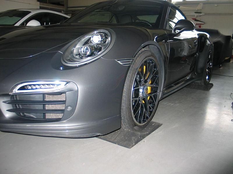 Gebraucht Porsche 991 560 PS (411 kW) 2014 Grau Cabrio