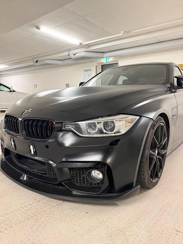 Gebraucht BMW 335 Shadowline 306 PS (225 kW) 2012 Schwarz Limousine