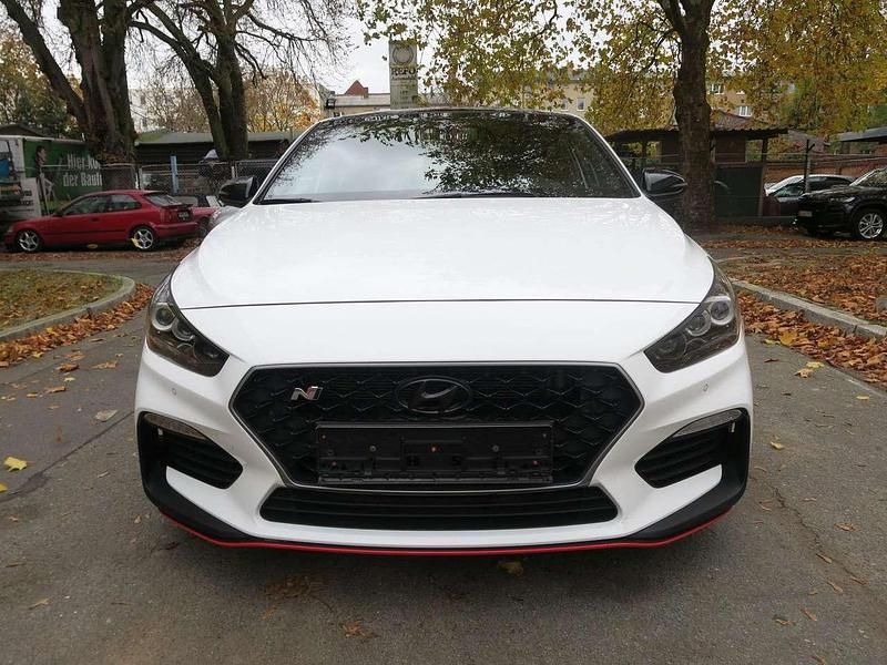 Gebraucht Hyundai i30 N Performance 275 PS (202 kW) 2019 Polar white / sol Limousine