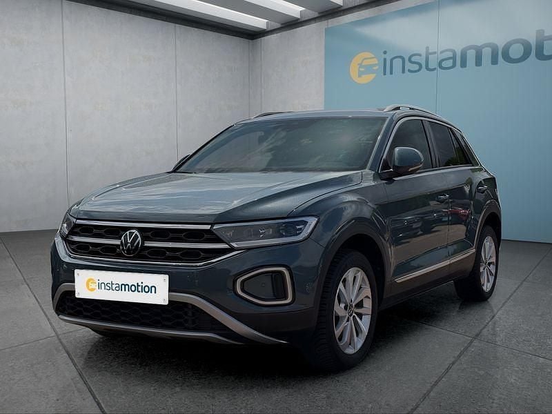 Blau Gebraucht 2023 VW T-Roc SUV | 27.249 € (Guter Preis) - Bild 1/4