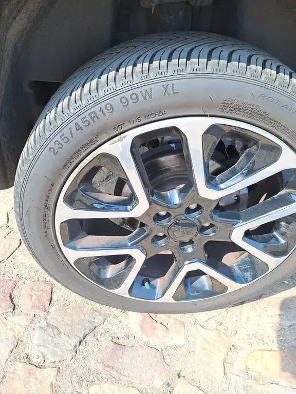 Gebraucht Jeep Compass Limited 170 PS (125 kW) 2019 Grau SUV
