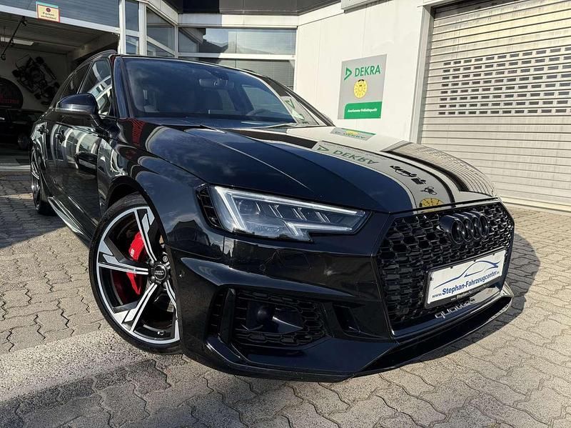 Myhtosschwarz met. Gebraucht 2019 Audi RS4 Kombi | 54.990 € (Superpreis) - Bild 1/4