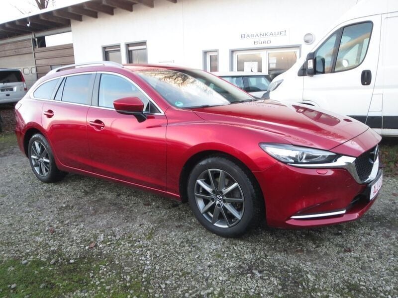 Gebraucht Mazda 6 Exclusive-Line 145 PS (106 kW) 2019 Rot Limousine
