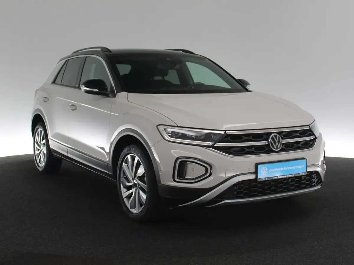 Second-hand VW T-Roc Move 110 CP (80 kW) 2023 Gri SUV