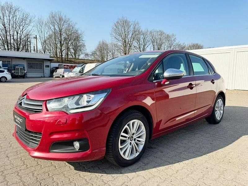 Gebraucht Citroën C4 SELECTION 120 PS (88 kW) 2016 Rot Limousine