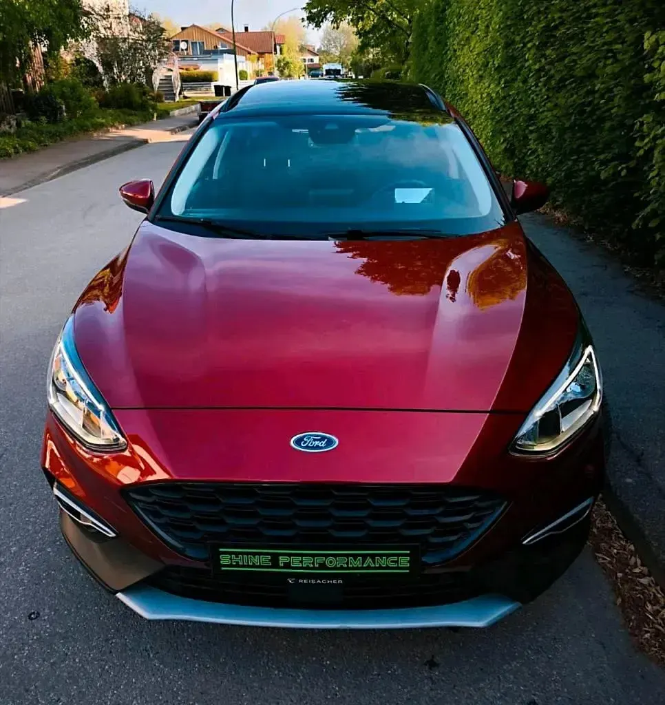 Gebraucht Ford Focus 122 PS (89 kW) 2020 Rot Kombi