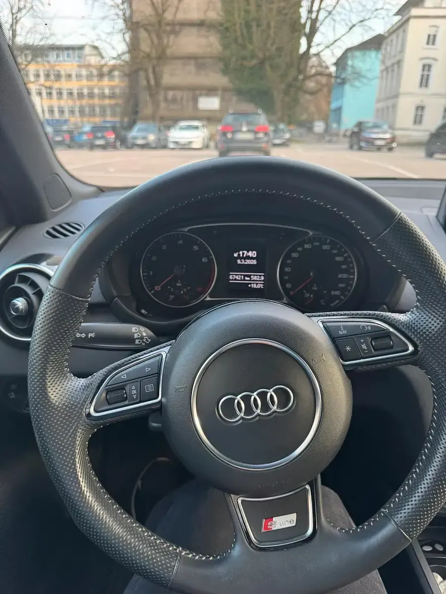 Gebraucht Audi A1 S-Line 125 PS (91 kW) 2018 Blau Limousine