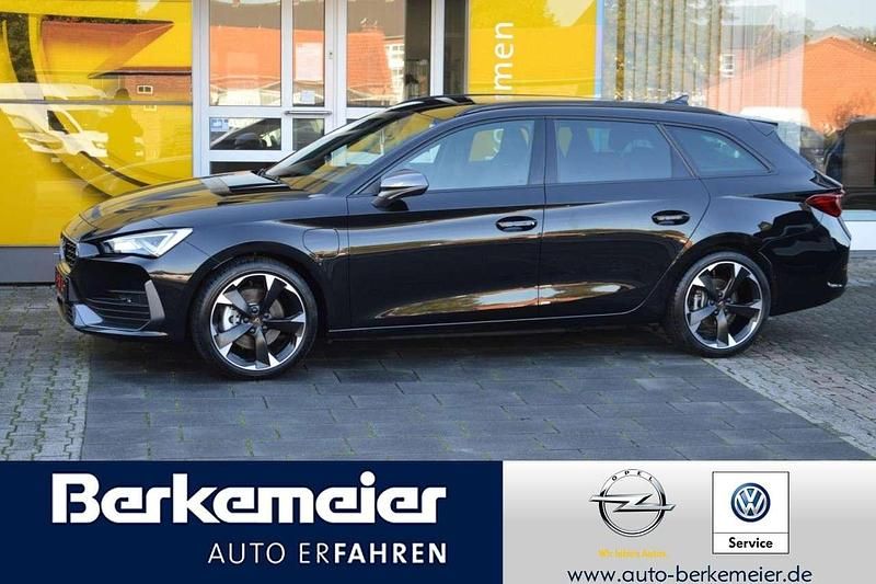 Mitternachtsschwarz (metallic) Gebraucht 2023 Cupra Leon Kombi | 26.400 € (Guter Preis) - Bild 1/4