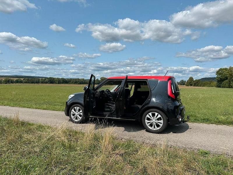 Schwarz Gebraucht 2015 Kia Soul DREAM-TEAM Edition SUV | 7.600 € (Fairer Preis) - Bild 1/4