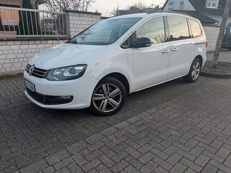 Weiß Gebraucht 2012 VW Sharan Van / Kleinbus | 5.980 € (Superpreis) - Bild 1/4