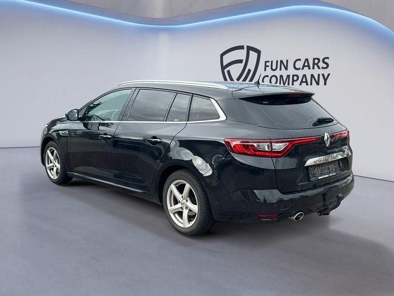 Gebraucht Renault Mégane IV Intens 110 PS (80 kW) 2017 Schwarz Limousine
