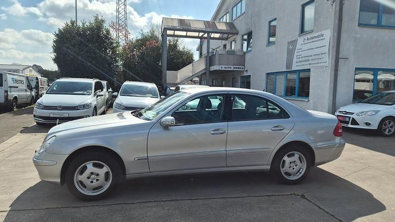 Gebraucht Mercedes E320 Elegance 224 PS (164 kW) 2002 Silber Limousine