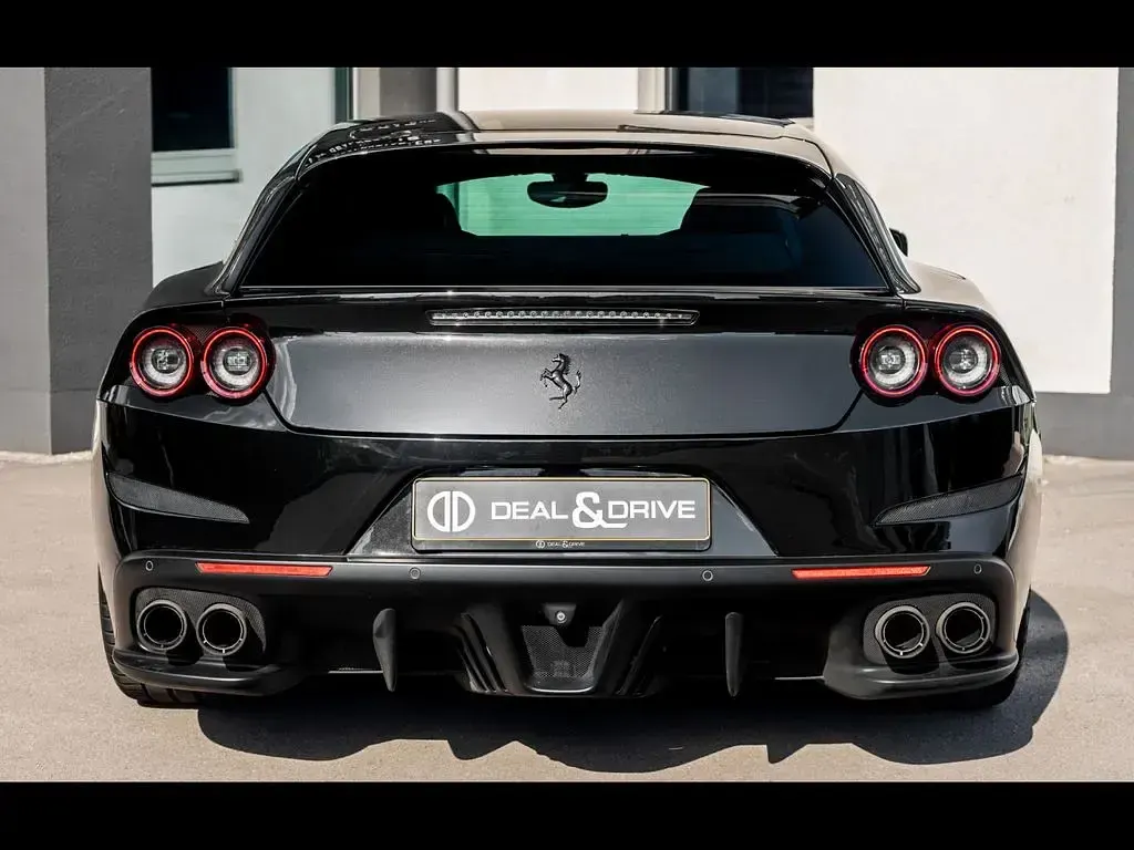 Gebraucht Ferrari GTC4Lusso 689 PS (506 kW) 2018 Schwarz Kombi