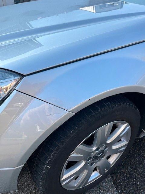 Gebraucht Mercedes C180 156 PS (114 kW) 2011 Silber Limousine