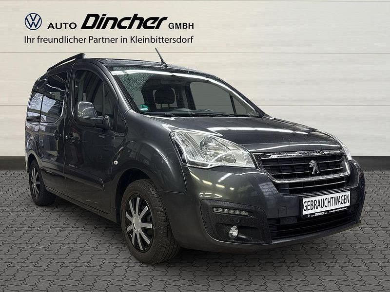 Grau Gebraucht 2016 Peugeot Partner Tepee Allure Van / Kleinbus | 11.590 € (Fairer Preis) - Bild 1/4