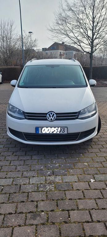 Gebraucht VW Sharan 140 PS (102 kW) 2011 Weiß Van / Kleinbus