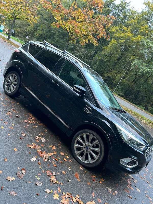 Schwarz Gebraucht 2017 Ford Kuga Vignale SUV | 24.000 € - Bild 1/4
