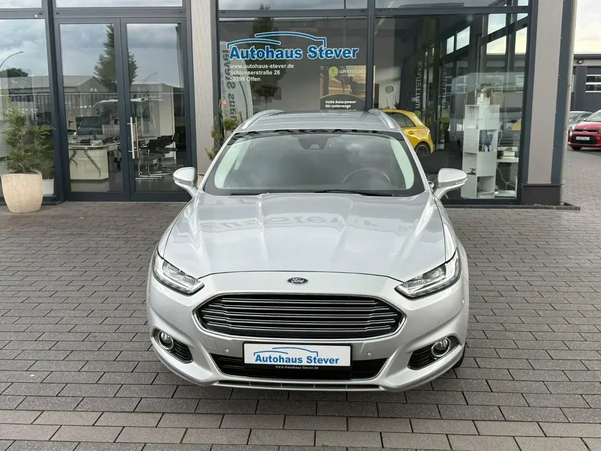 Gebraucht Ford Mondeo Titanium 179 PS (131 kW) 2016 Silber Kombi